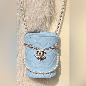 Gift with purchase luxury bag. BEAUTIFUL, RARE, STATEMENT PIECE